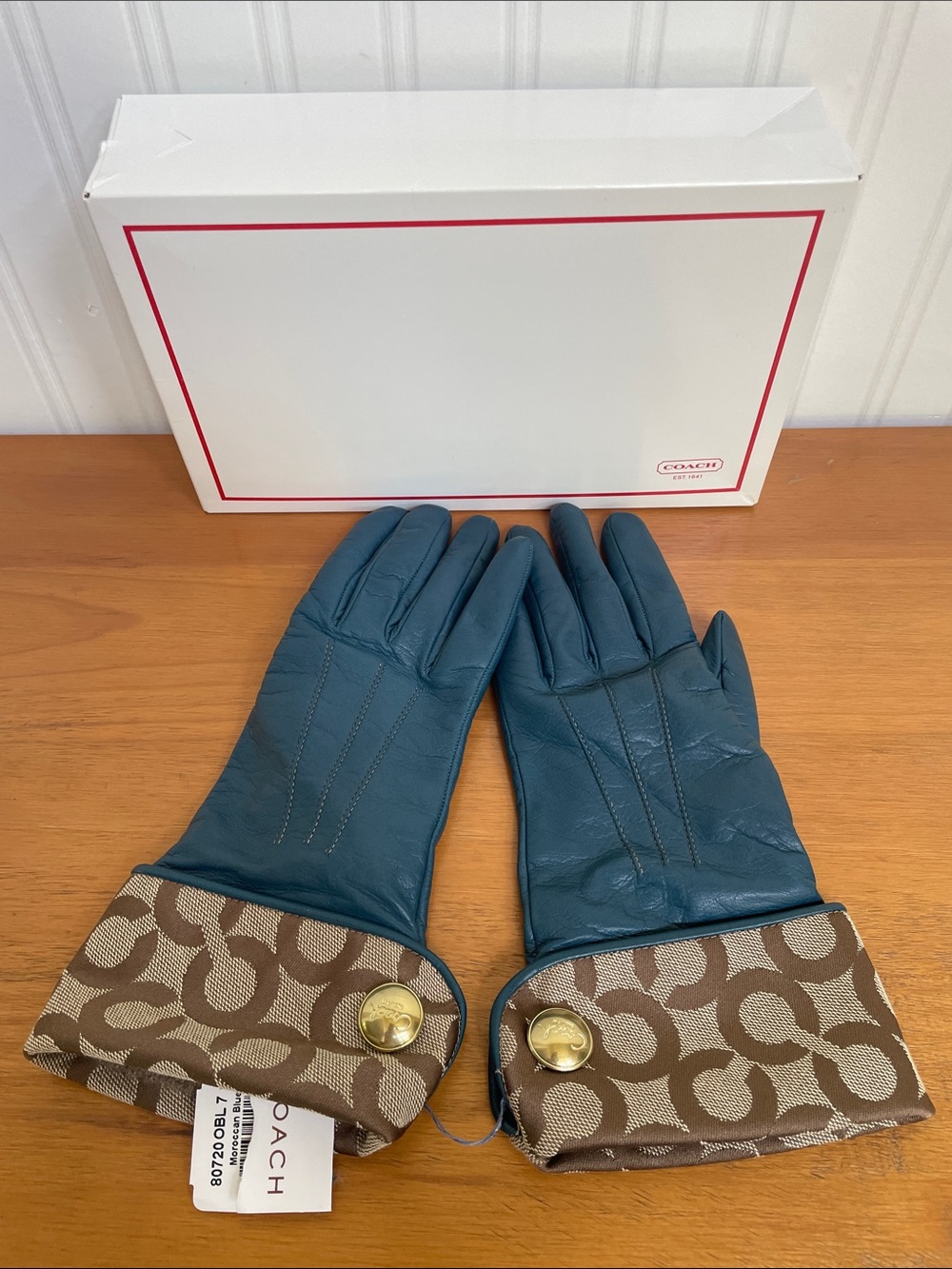New w/tags gorgeous Coach luxury leather winter gloves in Moroccan Blue Sz 7.5